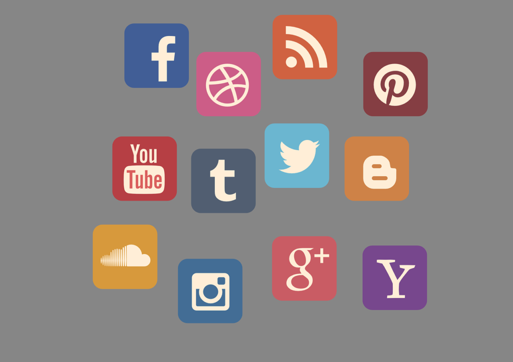 25 Types of social media - Blog Traffic के लिए